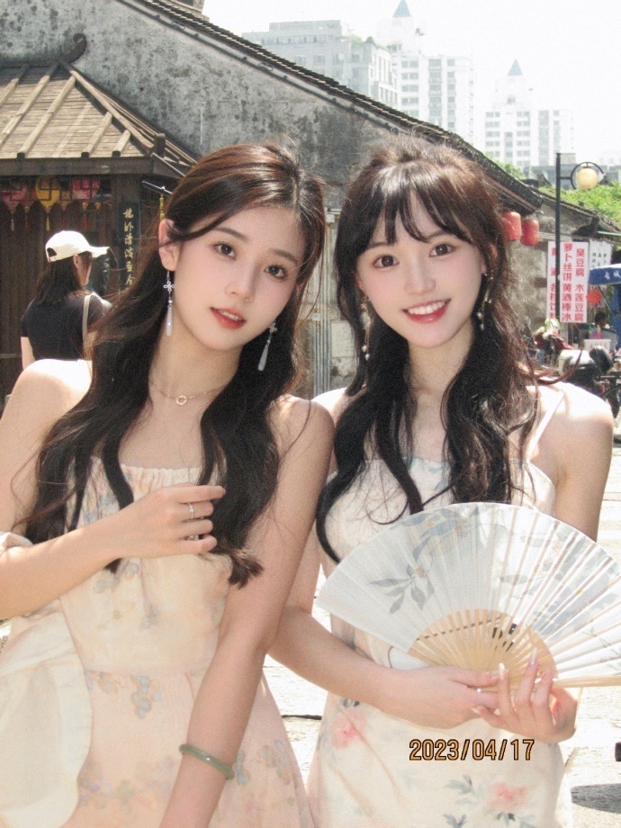 觉醒年代 封面